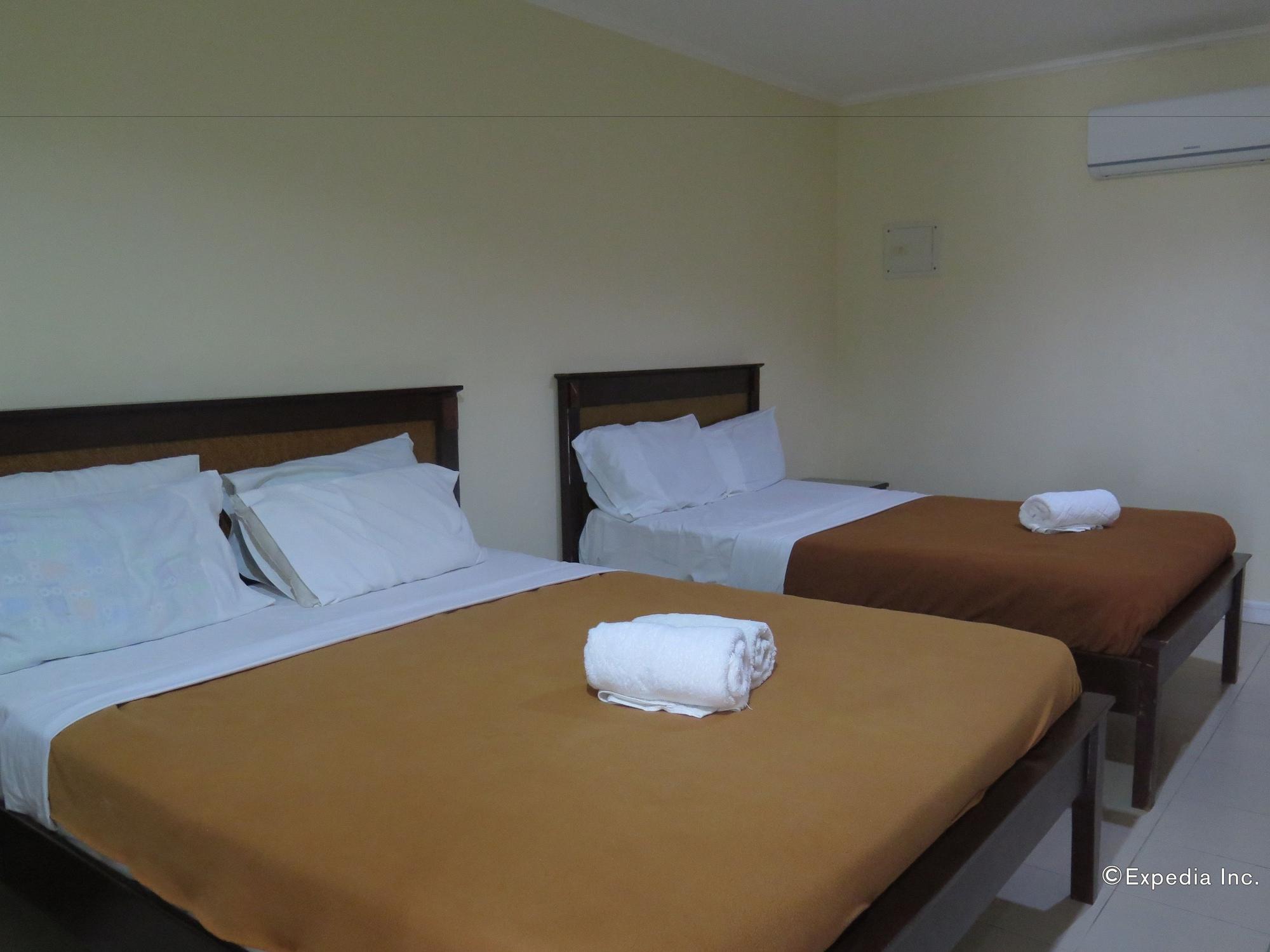 Villa Del Pueblo Inn Panglao Exteriör bild