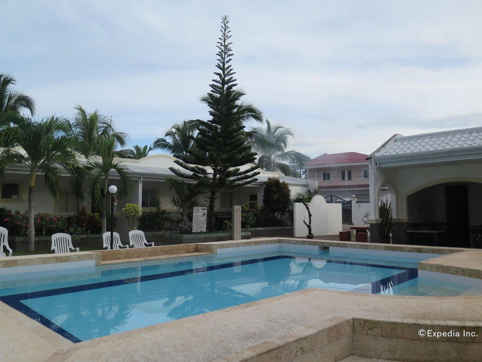 Villa Del Pueblo Inn Panglao Exteriör bild