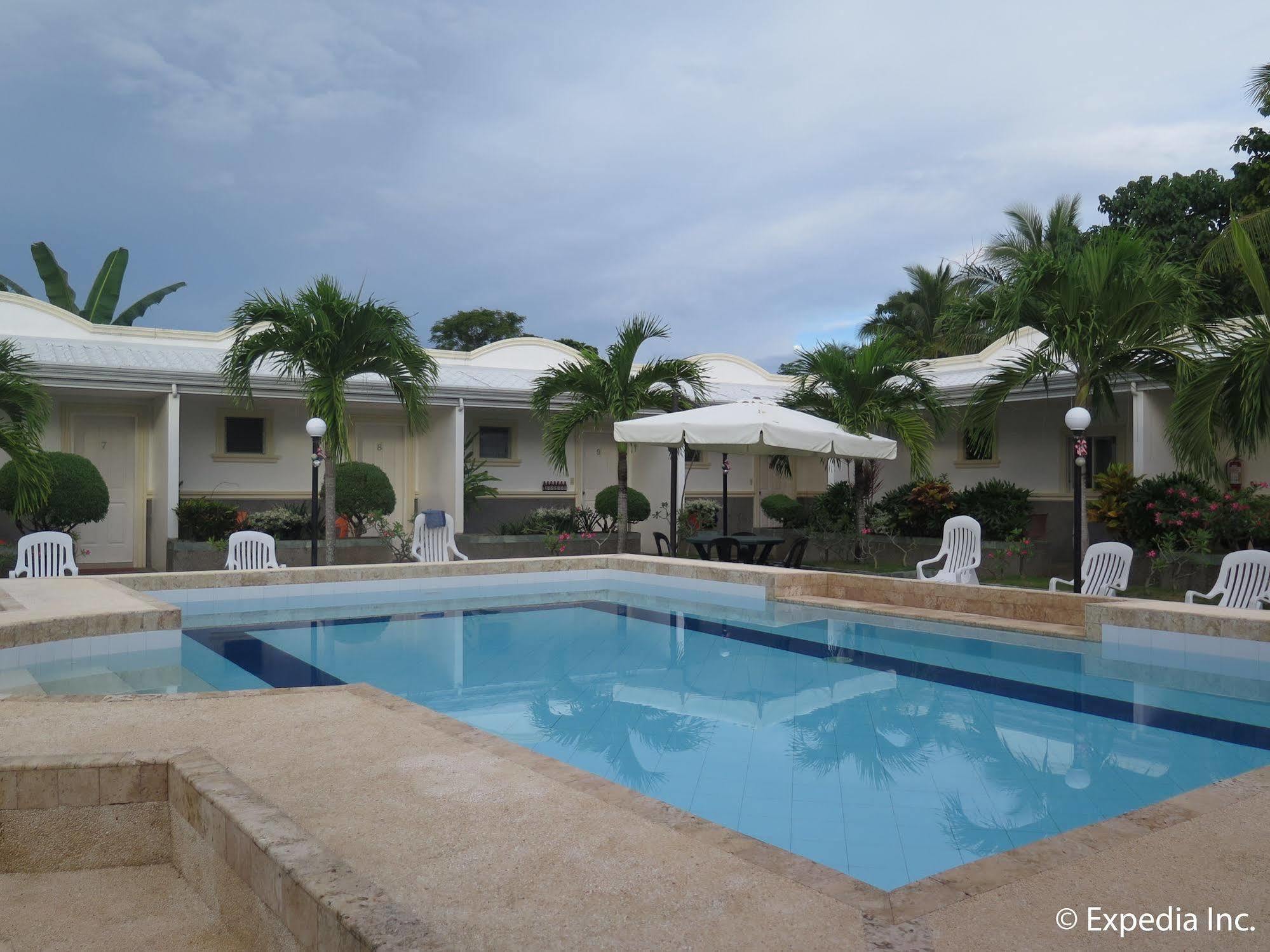 Villa Del Pueblo Inn Panglao Exteriör bild
